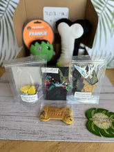 Load image into Gallery viewer, Halloween Pet Box