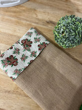 Load image into Gallery viewer, Personalised Pet Hessian Stockings