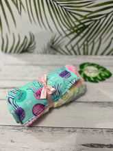 Load image into Gallery viewer, Jelly Fish Minky Blanket