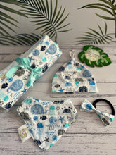 Load image into Gallery viewer, Premium Baby Gift Pack - Boy