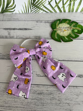 Load image into Gallery viewer, Cute Ghosts &amp; Pumpkins Pet Bow
