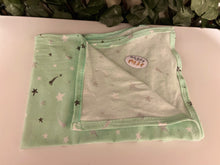 Load image into Gallery viewer, Mint Green Starry Cotton Blanket
