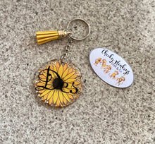 Load image into Gallery viewer, Sunflower Key Chain
