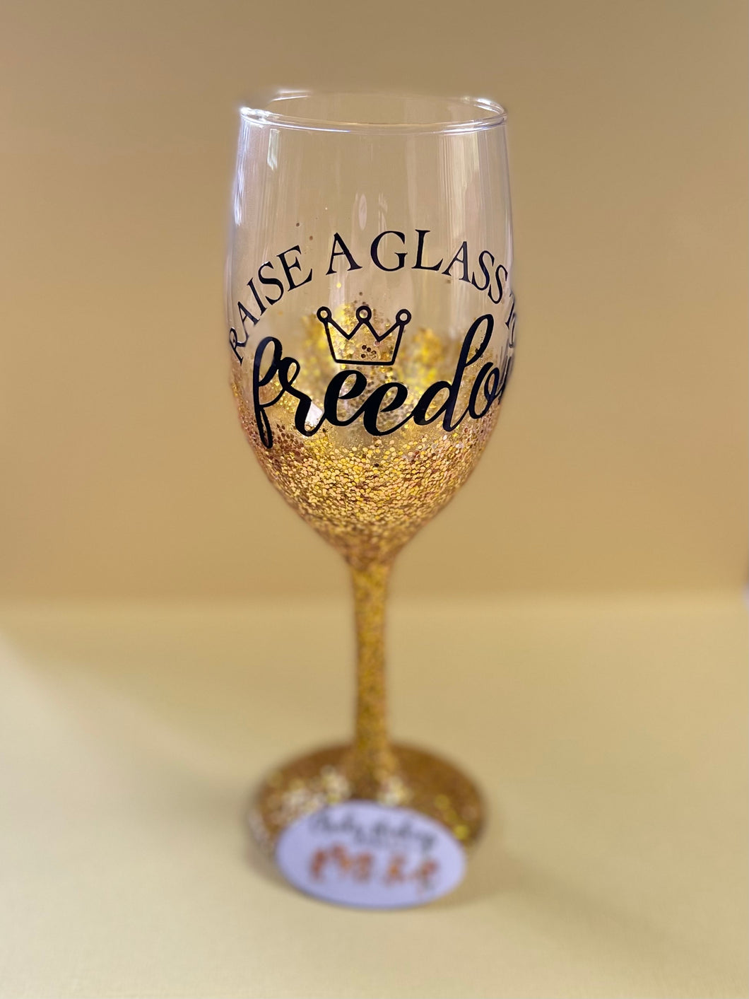 Hamilton “Raise a Glass” Wine Glass