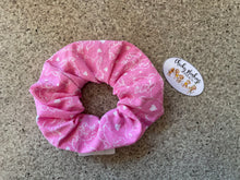 Load image into Gallery viewer, Disney Aristocats - Pink - Scrunchie
