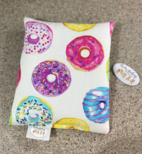 Load image into Gallery viewer, Rainbow Doughnuts Heat Pack
